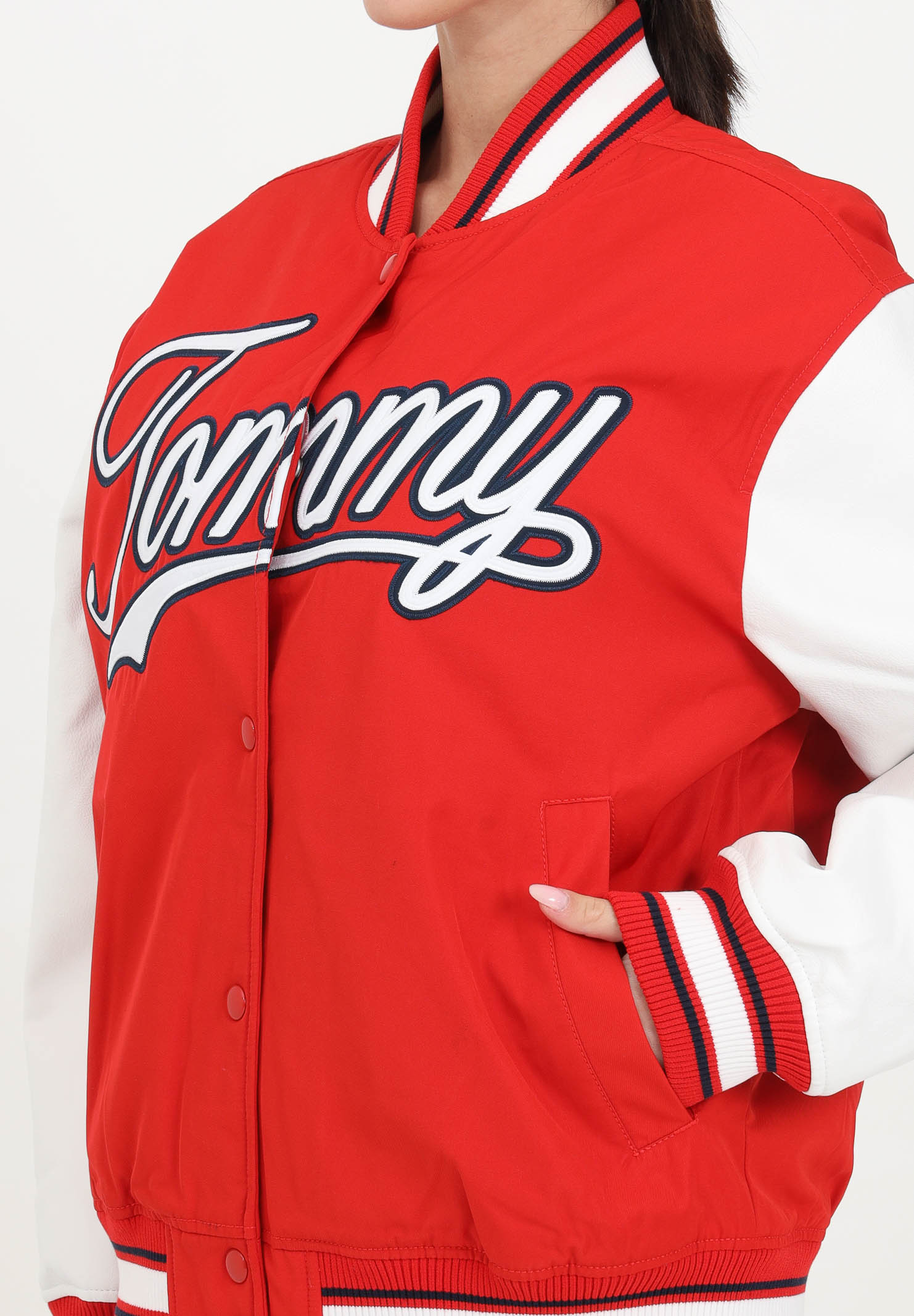 Giacca in stile college rosso e bianco da donna TOMMY JEANS | DW0DW17233XNLXNL