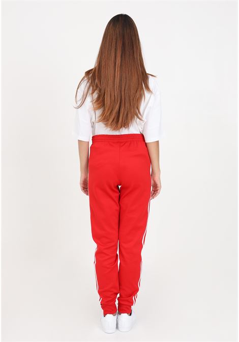 Pantaloni rossi sportivi da donna SST Classics Betsca ADIDAS ORIGINALS | Pantaloni | IK3858.