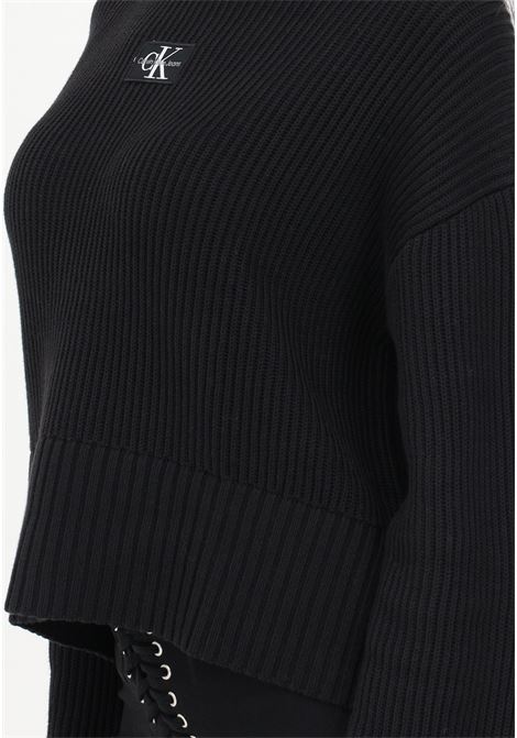 Pullover nero con logo frontale da donna CALVIN KLEIN JEANS | Maglieria | J20J222250BEHBEH