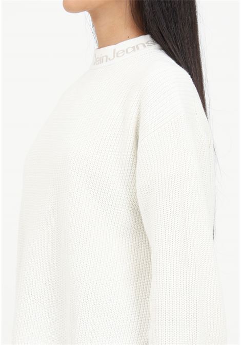 Maglione bianco a girocollo da donna CALVIN KLEIN JEANS | Maglieria | J20J222255YBIYBI