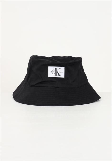 Bucket nero per uomo e donna con patch logo CALVIN KLEIN JEANS | Cappelli | K50K510790BDS