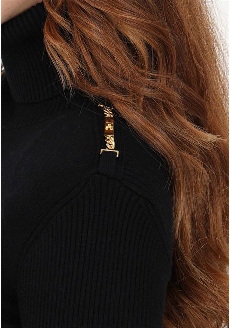 Maglioncino a collo alto nero da donna con applicazione ELISABETTA FRANCHI | Maglieria | MK99M36E2110