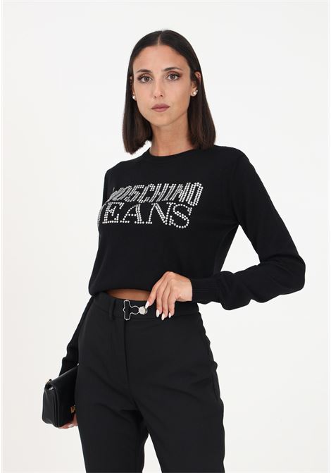 Maglioncino nero da donna con logo Moschino Jeans creato con strass MO5CH1NO JEANS | Maglieria | A090882070555