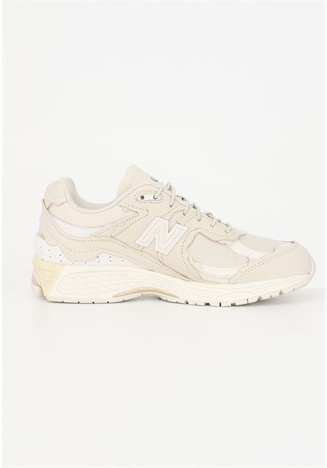 M2002RDQ butter-colored sneakers for men and women NEW BALANCE | Sneakers | M2002RDQ.