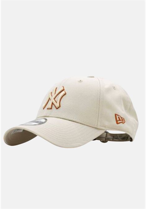 9FORTY Adjustable New York Yankees Team Outline Beige hat for men NEW ERA | Hats | 60364402.