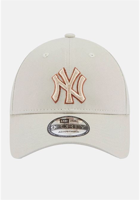 9FORTY Adjustable New York Yankees Team Outline Beige hat for men NEW ERA | Hats | 60364402.