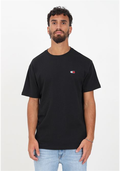 T-shirt nera da uomo con patch logo TOMMY JEANS | T-shirt | DM0DM16320BDSBDS