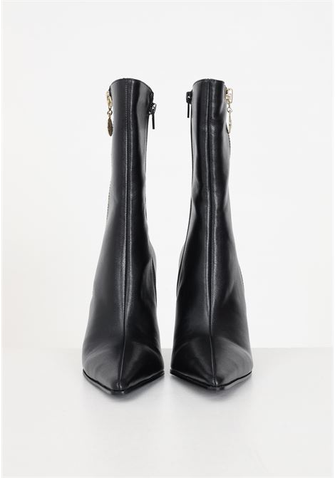 Pointed black ankle boots for women VERSACE JEANS COUTURE | Ancle Boots | 75VA3S23ZS861899