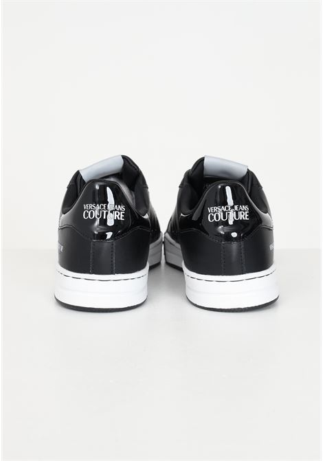 Sneakers Court nere e bianche basse in pelle con patch logo da uomo VERSACE JEANS COUTURE | Sneakers | 75YA3SK1ZP333899
