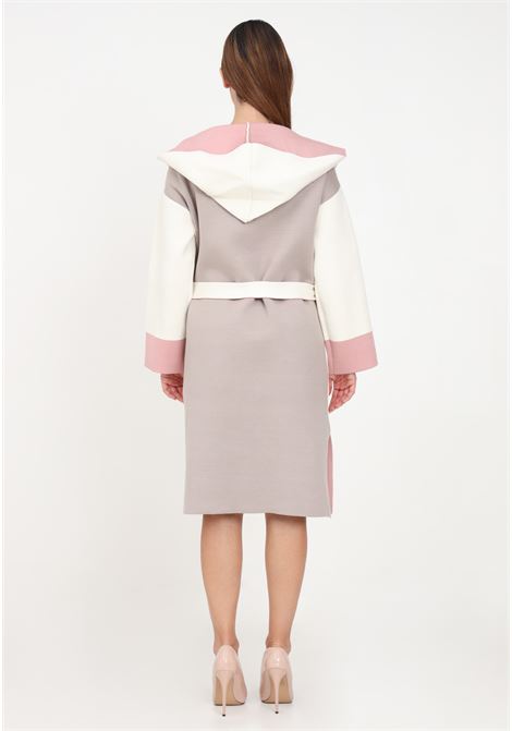 Cappotto bianco  in maglia a 3 colori da donna VICOLO | Cappotti | 22013R.