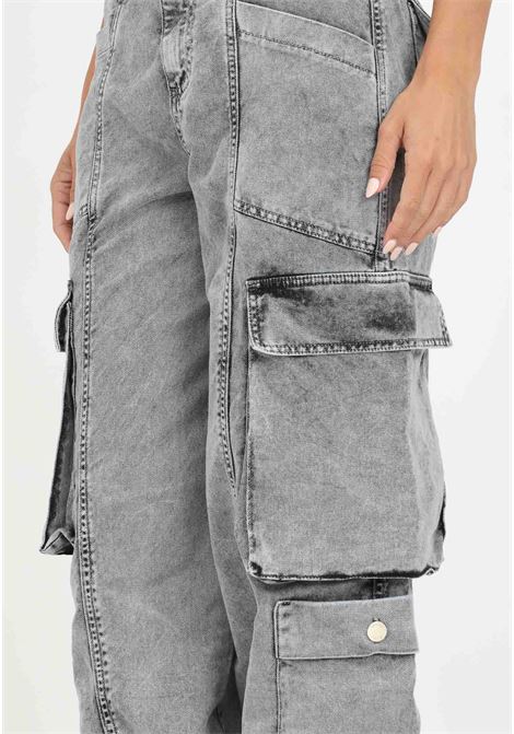 Jeans cargo con tasconi da donna VICOLO | Jeans | DR5026A DENIM GRIGIO