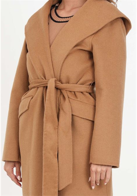 Camel coat with belt and hood for women VICOLO | Coat | TR0057RU62