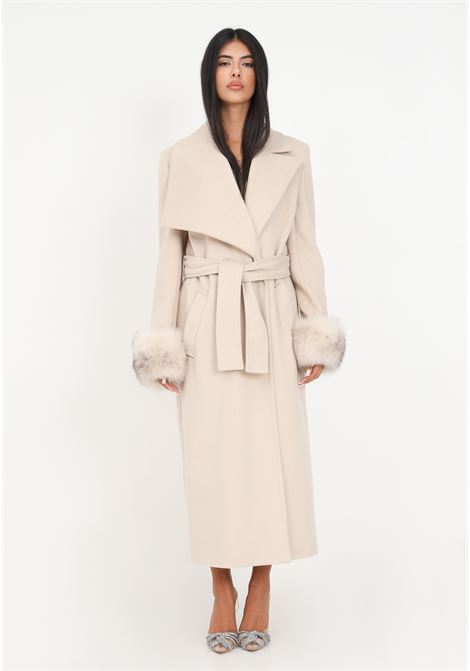 Cappotto beige con polsini in pelliccia e cintura da donna YES LONDON | Cappotti | CD1138BEIGE