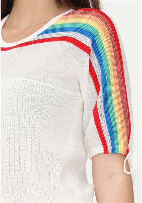 T-shirt da donna bianca con strisce colorate sulle maniche  LOVE MOSCHINO | T-shirt | WSF0510XA124A01