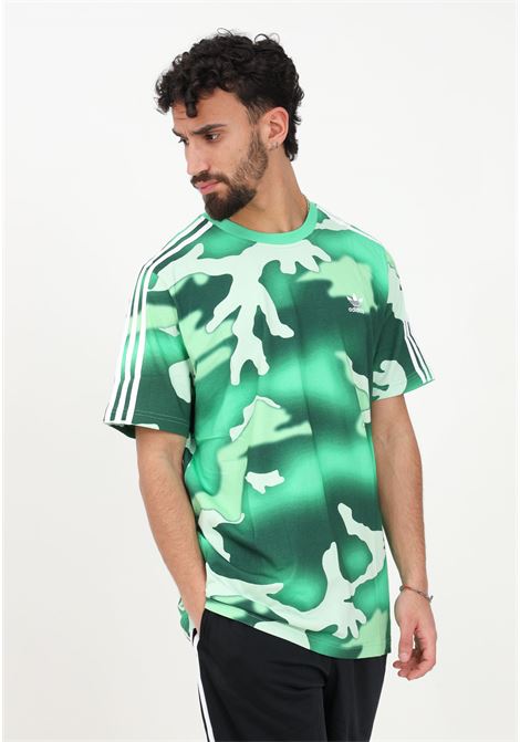 T-shirt sportiva verde da uomo Graphics Camo Allover Print ADIDAS | T-shirt | HZ1157.