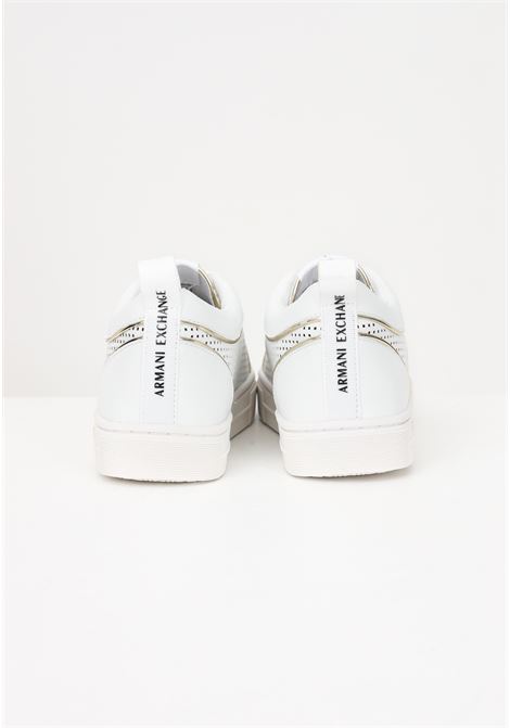 White casual sneakers for women with contrasting finishes and side logo ARMANI EXCHANGE | Sneakers | XDX114XV693Q307