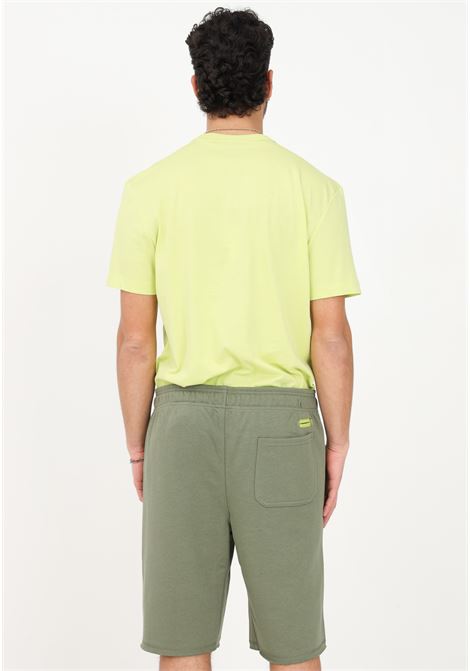 Shorts casual verde da uomo con ricamo patch logo BLAUER | Shorts | 23SBLUF07085005662732