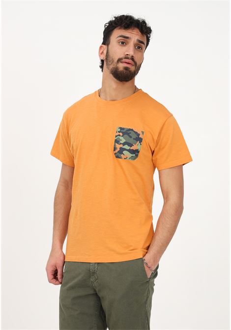 T-shirt casual arancione da uomo con taschino camo BOMBOOGIE | T-shirt | TM8013-TJSSG422