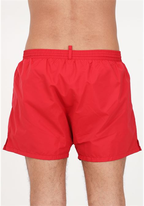 Shorts mare rosso da uomo con stampa logo lettering DSQUARED2 | Beachwear | D7B64482617