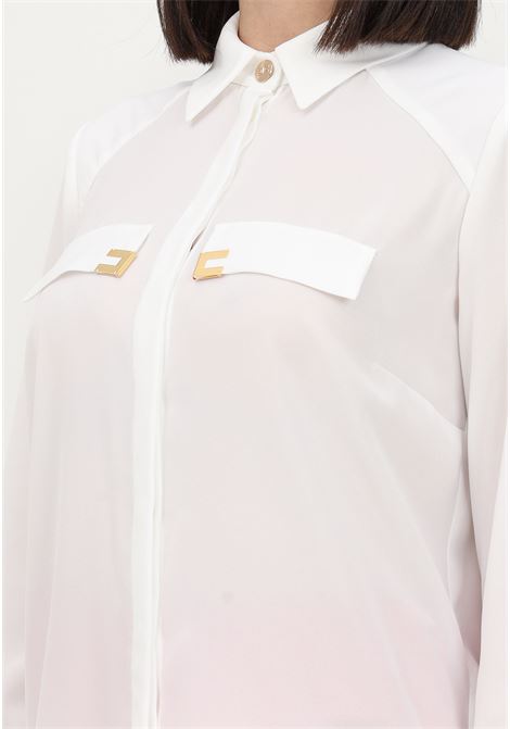 Camicia elegante burro da donna con placche logo al petto ELISABETTA FRANCHI | Camicie | CA01331E2360
