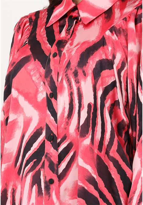 Camicia casual rosa da donna con fantasia animalier GAELLE | Camicie | GBDP16217ROSA FENICOTTERO