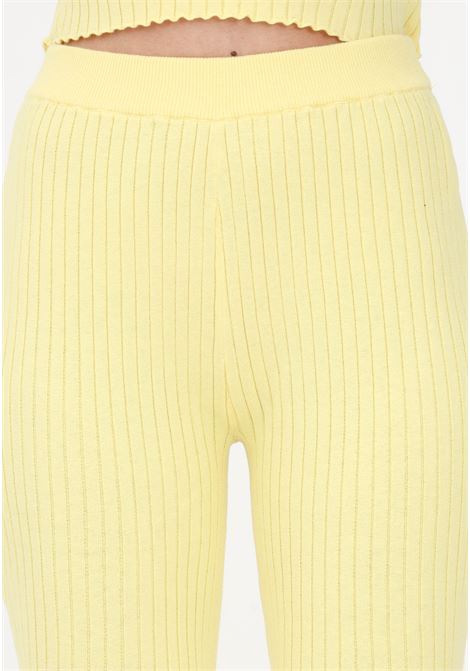 Pantalone casual a coste giallo da donna GLAMOROUS | Pantaloni | CA0416CA0416