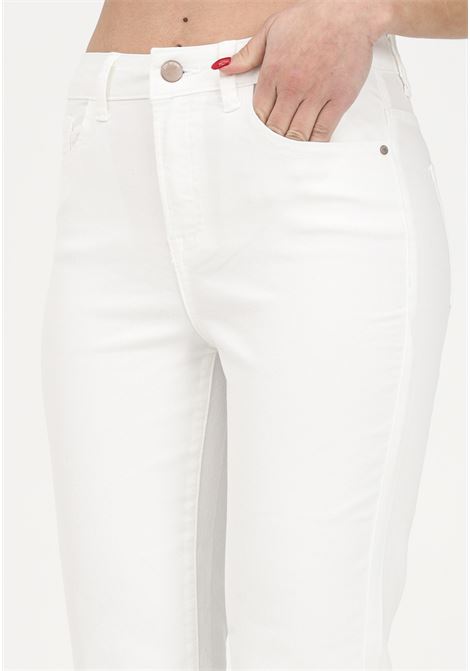 Jeans in denim bianco da donna a zampa L32 JDY | Jeans | 15281533-L32WHITE