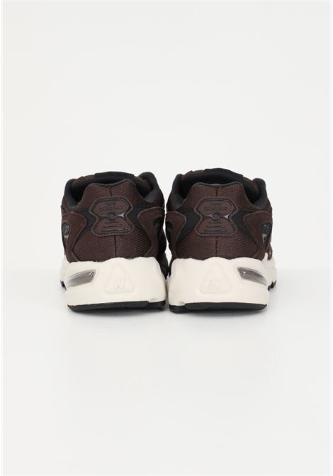 Brown sports sneakers for men and women model 725V1 NEW BALANCE | Sneakers | ML725XBLACK C