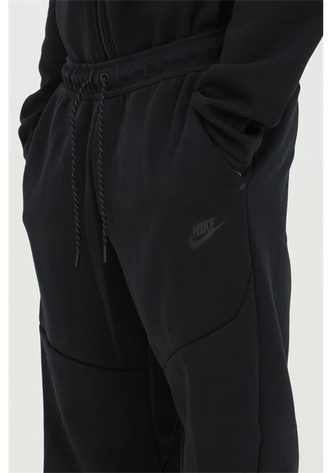 Pantaloni jogger Nike Sportswear Tech Fleece neri da uomo NIKE | Pantaloni | CU4495010