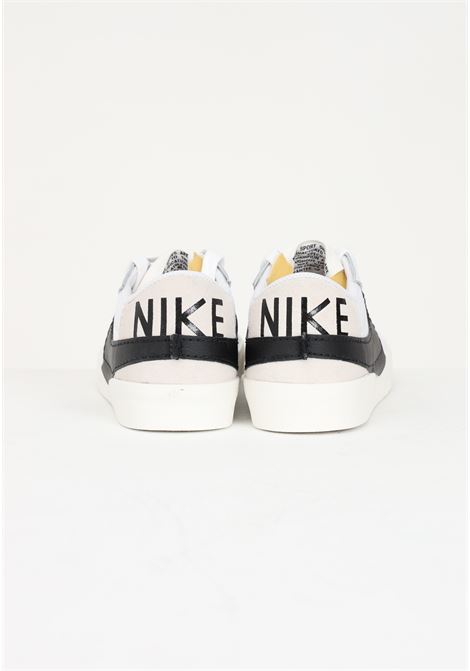 Sneakers sportive bianche da uomo con maxi swoosh e logo NIKE | Sneakers | DN2158101