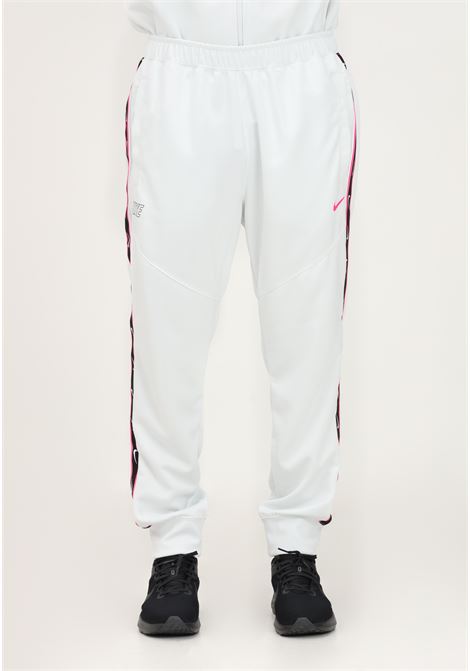 Pantalone sportivo bianco da uomo Nike Sportswear Repeat NIKE | Pantaloni | DX2027121