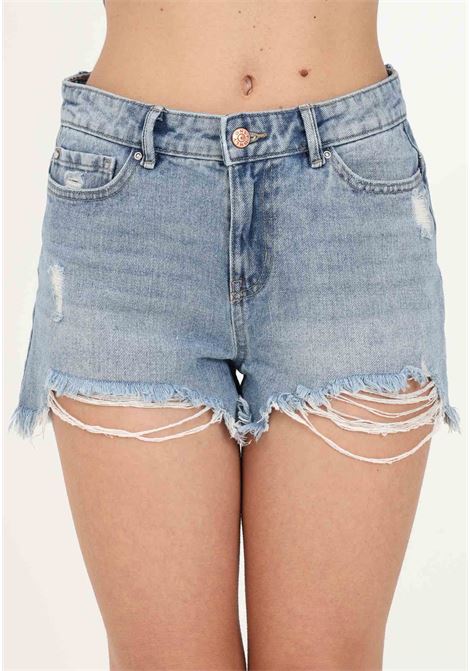 Shorts casual in denim da donna con motivo sfrangiato sul fondo ONLY | Shorts | 15256232LIGHT BLUE DENIM