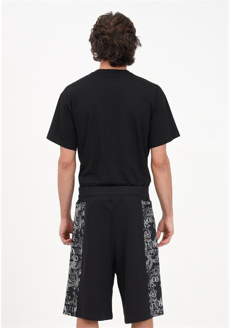 Shorts casual nero da uomo con fantasia Logo Couture laterale VERSACE JEANS COUTURE | Shorts | 74GAD3C0FS063899