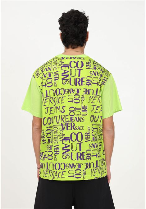 T-shirt casual verde fluo da uomo con fantasia Logo Couture sul retro e sul taschino VERSACE JEANS COUTURE | T-shirt | 74GAH6R2JS167110
