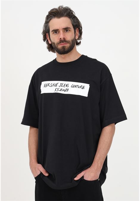 Men's black casual t-shirt with front print VERSACE JEANS COUTURE | T-shirt | 74GAHE01CJ00E899