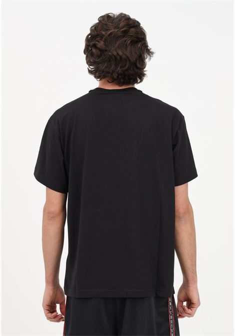 T-shirt casual nera da uomo con logo lettering frontale VERSACE JEANS COUTURE | T-shirt | 74GAHF07CJ03F899
