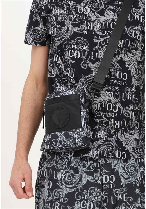 Men's black shoulder bag with Logo Couture print and V-Emblem logo VERSACE JEANS COUTURE | Bag | 74YA4B76ZS588PV3