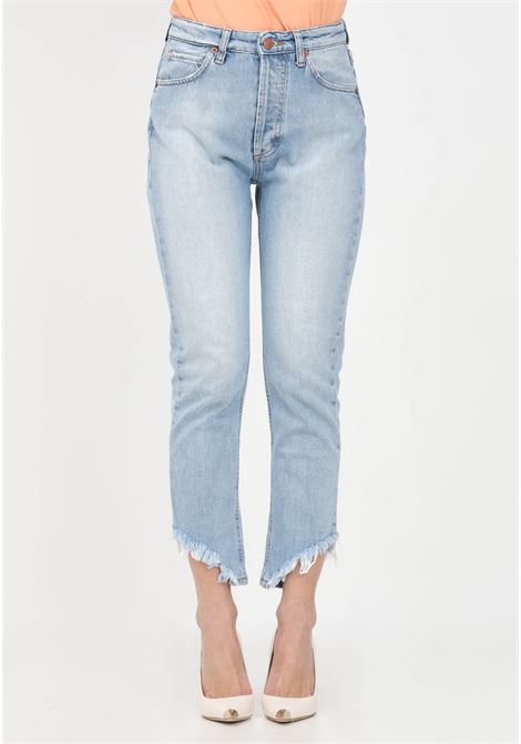 Light denim jeans for women with diagonal cut and frayed at the bottom VICOLO | Jeans | DE5050.