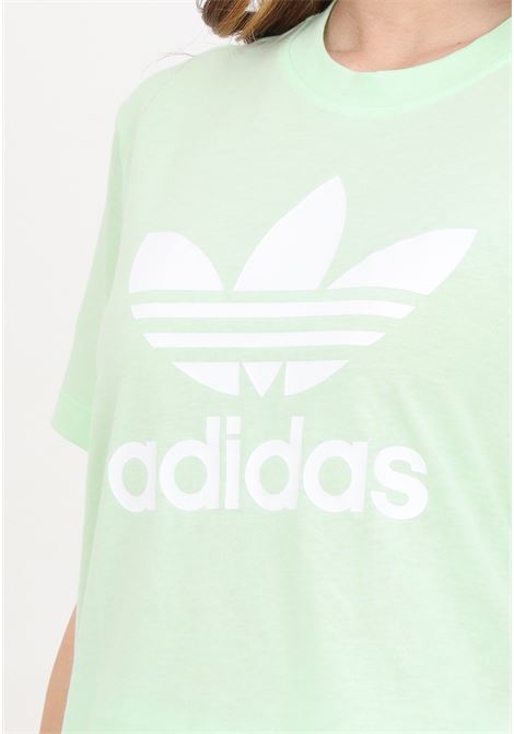 T-shirt da donna verde chiaro Trefoil tee boxy ADIDAS ORIGINALS | IN8436.