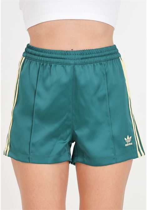 Shorts da donna verdi e bianchi 3s satin ADIDAS ORIGINALS | Shorts | IR6095.
