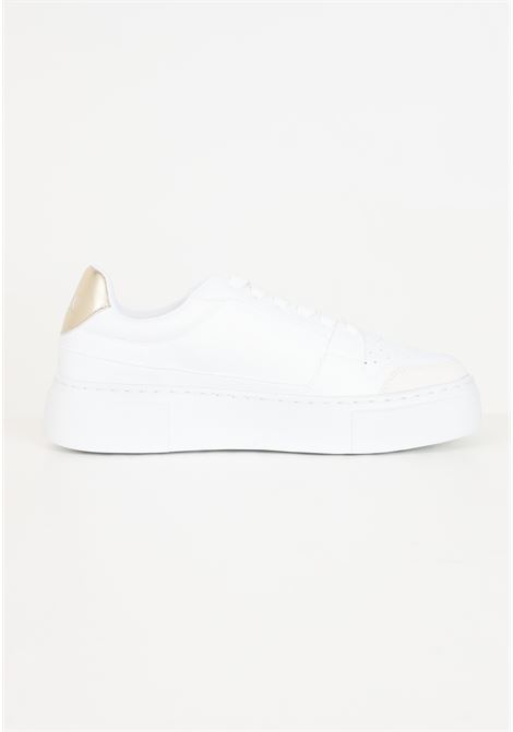 White and gold women's sneakers with embossed logo ARMANI EXCHANGE | Sneakers | XDX157XV838K702