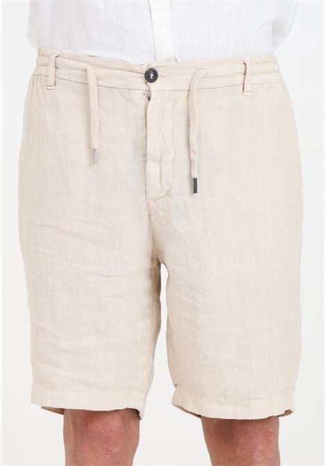 Shorts da uomo beige con etichetta logo sul retro BOMBOOGIE | Shorts | BMPARK-T-LCC06