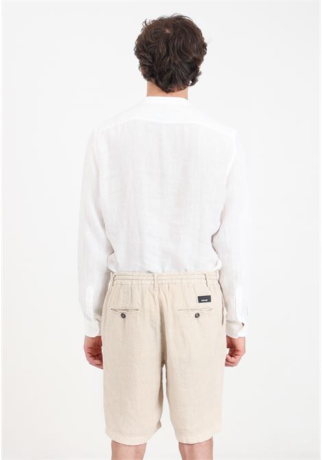 Shorts da uomo beige con etichetta logo sul retro BOMBOOGIE | Shorts | BMPARK-T-LCC06
