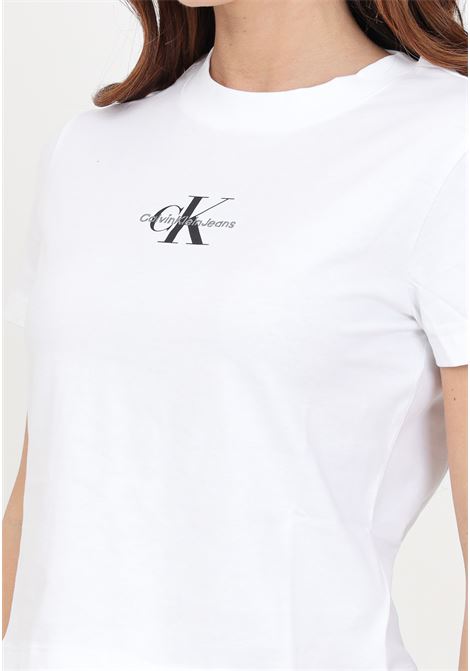 T-shirt da donna bianca con stampa logo in contrasto CALVIN KLEIN JEANS | J20J223113YAFYAF