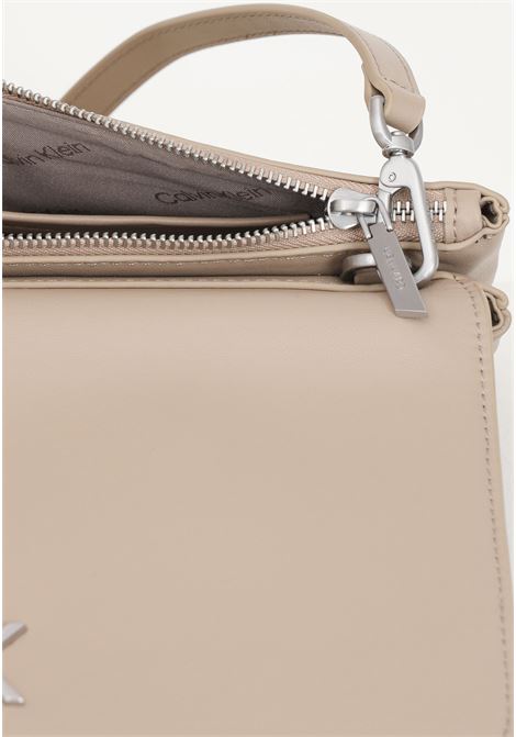 Re-lock double gusette beige women's bag CALVIN KLEIN | K60K611336PFA