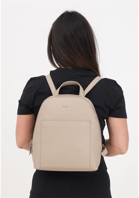 Beige women's backpack CK Must Dome Backpack CALVIN KLEIN | Backpacks | K60K611363PFA
