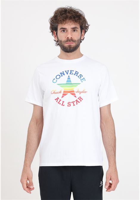 T-shirt da uomo bianca con stampa logo arcobaleno CONVERSE | 10026454-A01.