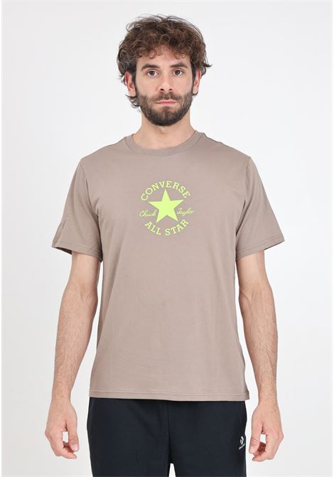 Brown men's t-shirt with green logo patch CONVERSE | 10027283-A01.