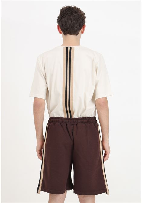 Shorts sportivo marrone da uomo con patch logo e bande laterali a contrasto DIEGO RODRIGUEZ | Shorts | DR310CHOCOLAT