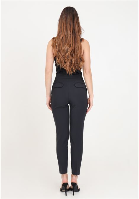 Pantaloni da donna neri con dettaglio metallo e logo ELISABETTA FRANCHI | PA02741E2110